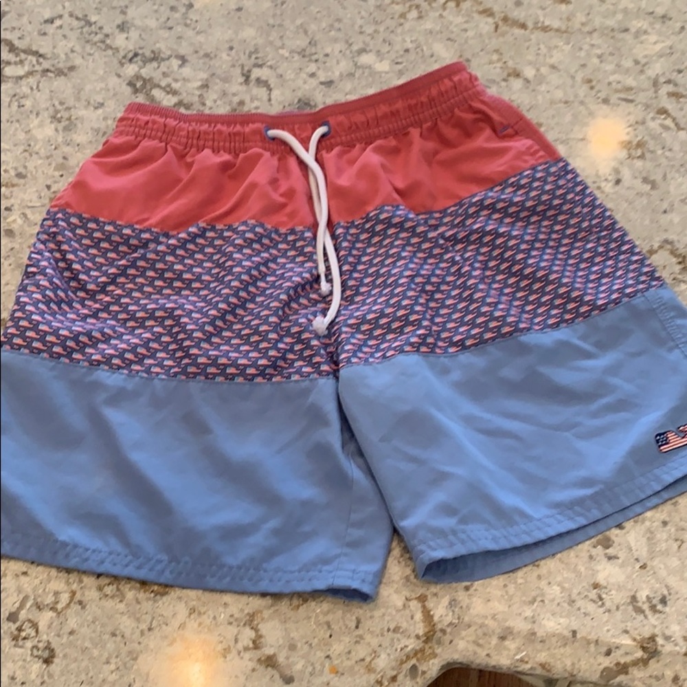 Vineyard vines